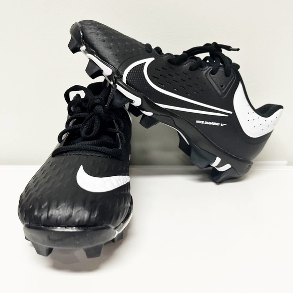 Nike Shoes - NEW Nike Women's Hyperdiamond 4 Keystone Molded Softball Cleats Shoes
